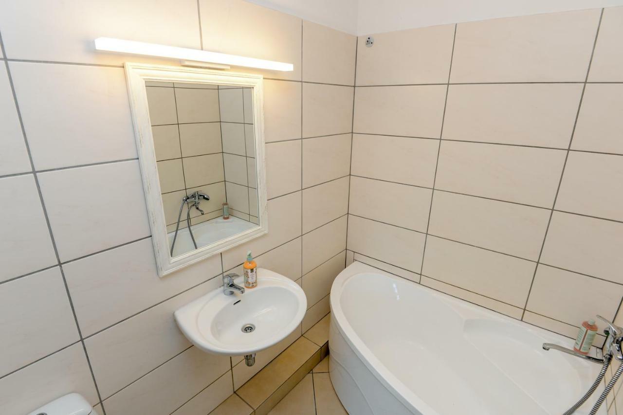 Info Hotel Apartments Palanga Buitenkant foto